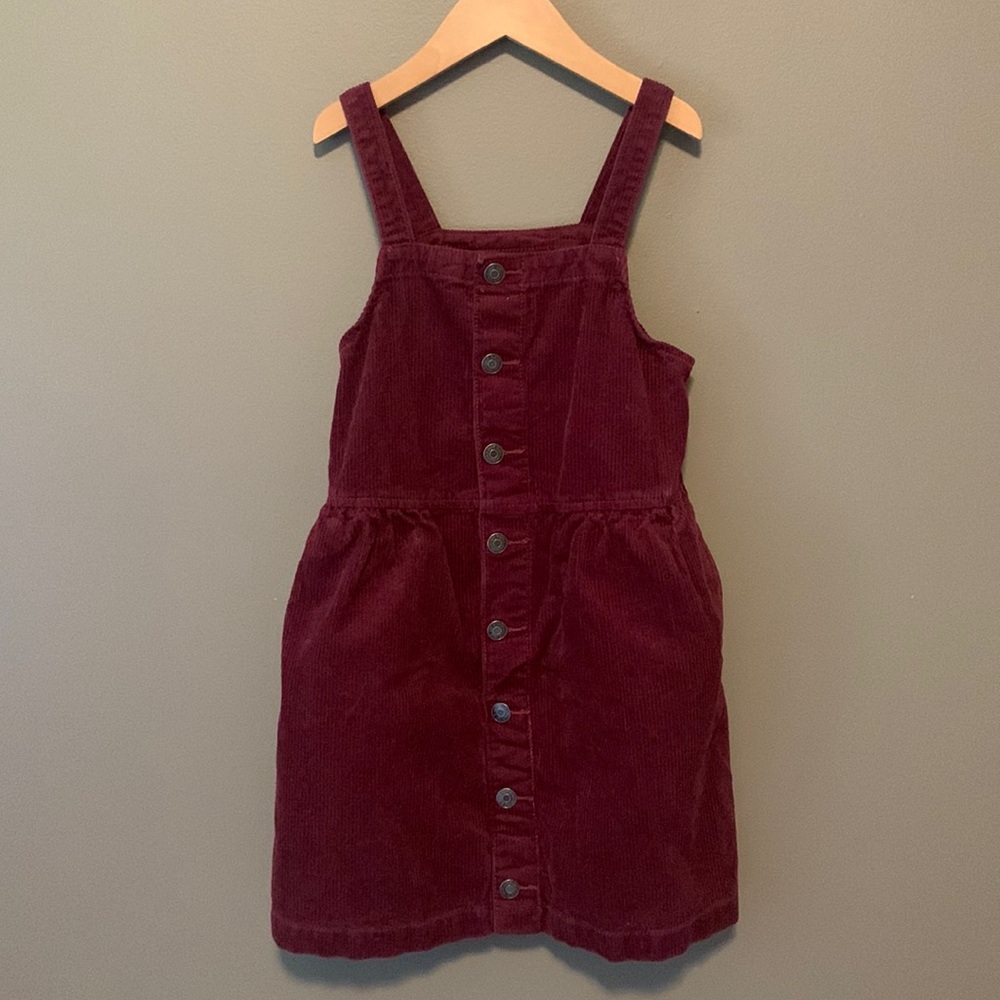 Girls Burgundy Corduroy dress with pockets.  Size 8
